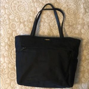 Tumi tote